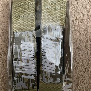 Redcon1 weightlifting straps olive green new